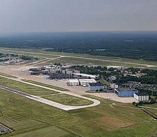 У Німеччині над аеропортом помітили дрони