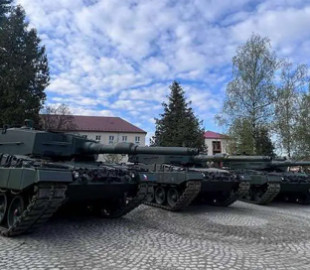 Чехія отримує компенсацію за підтримку України танками Leopard 2