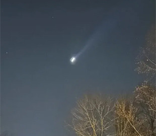 Загадкові дрони в небі США: чому Трамп закликає їх збивати та що відомо про масовий наліт