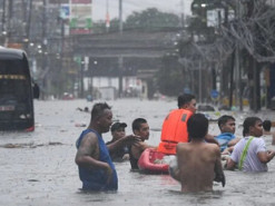 Тайфун "Гаемі" затопив вантажний корабель поблизу Тайваню