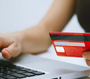 Інтернет-шахраї ошукали жінку на 44 тисячі гривень