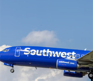 Найбільший лоукостер світу скасує плату за Wi-Fi в літаках