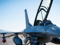 Американські розробники інтегрували протикорабельні ракети AGM-84 Harpoon на винищувач F-16