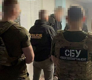 СБУ викрила хакерів, які обкрадали банківські рахунки та криптогаманці громадян ЄС та США