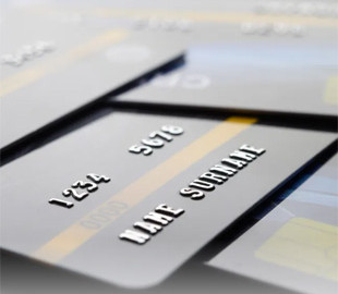 Європа оголосила війну Visa та Mastercard: чим замінять американські картки