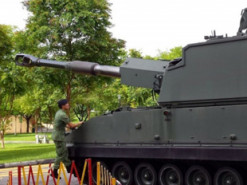 Сінгапурська компанія продасть європейському замовнику снарядів на майже 100 млн доларів США