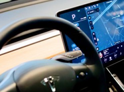 Новый ИИ-чип от Tesla открывает дорогу к полной автономности