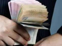 У Києві бухгалтерка привласнила 1,7 млн гривень фірми, перерахувавши їх на власний рахунок