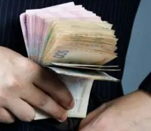 У Києві бухгалтерка привласнила 1,7 млн гривень фірми, перерахувавши їх на власний рахунок