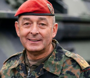 Німецький топгенерал хоче нові системи озброєння для боротьби з дронами