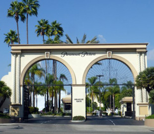 Ставки зростають: Paramount кидає виклик Netflix у боротьбі за придбання Warner Bros. Discovery