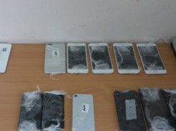 Сумские пограничники нашли у молдованина 19 айфонов