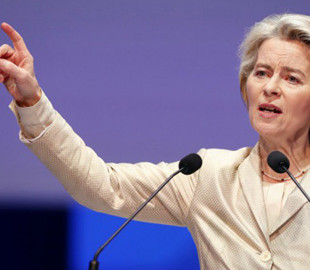 AFP: Голова Єврокомісії закликала ЄС інвестувати 500 млрд євро в оборону