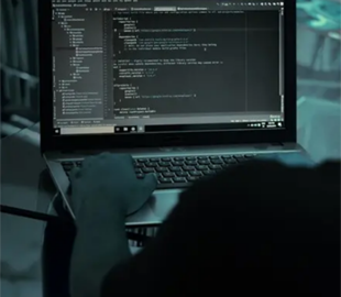 Російська хакерська група Sandworm розгорнула нове шкідливе програмне забезпечення в Україні