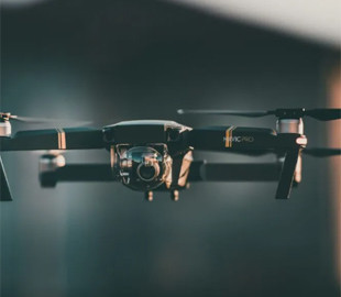 Клас під прицілом: у школах в США патрулюватимуть озброєні дрони