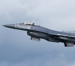 Словаччина отримала ізраїльську систему ППО та останній винищувач F-16
