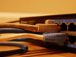 Українцям розповіли про те, скільки років служить Wi-Fi роутер і коли час його міняти