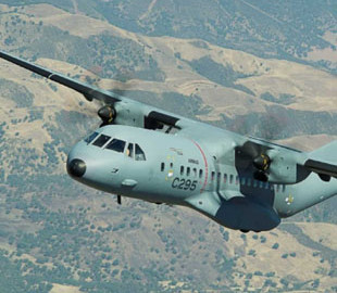 Польську філію Airbus залучили до виробництва центроплана літака C-295