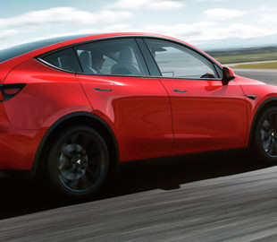 Tesla буде виробляти Model Y з правим кермом