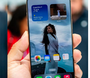 Показано, як може виглядати iPhone 18 Pro з новим вирізом у екрані