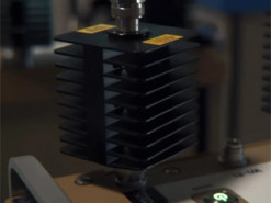 Американські розробники представили нову мобільну систему РЕБ Titan SV MPv3