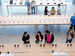 Продажи смартфонов в мире резко выросли