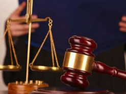 Суд оштрафував чоловіка, за те що його син поширив у шкільних чатах інтимні фото дівчат