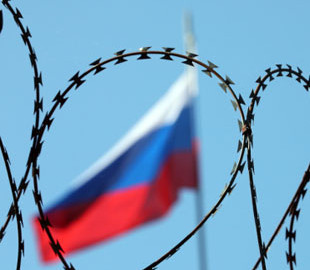 Санкции могут заставить российские банки перейти на "свои" процессоры, ставшие угрозой для МВД рф