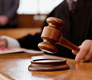Самокатчик з Тернополя заплатить 850 грн за збиту на переході пішохідку