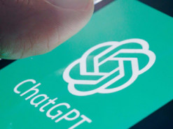 Розробники ChatGPT заробляють по $ 800 тисяч на рік