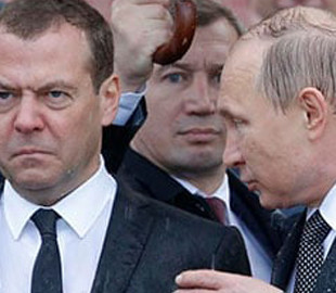 СМИ: Медведев пытался покончить с собой