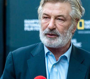Алек Болдуїн назвав винних у вбивстві українки Галини Хатчинс