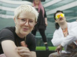 Ученые Новой Зеландии записали рэп о вакцинации с сомнительно-странной мотивацией