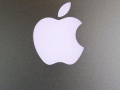 Первый смартфон Apple со складным экраном выйдет в 2022 году