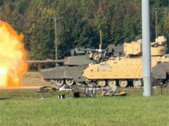 Армія США показала танк майбутнього M1E3 Abrams у дії