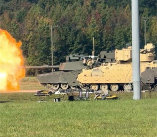 Армія США показала танк майбутнього M1E3 Abrams у дії