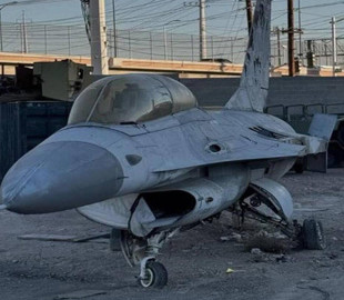 На звалищі в Лас-Вегасі виявили винищувач F-16