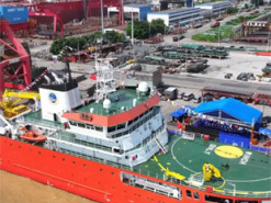 Науково-дослідний криголам китайського виробництва зійшов з корабельні в Гуанчжоу