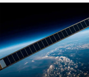 Німецька компанія планує створювати сонячні панелі в космосі