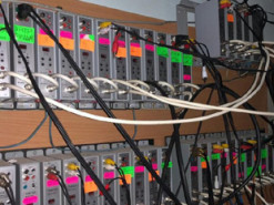 Поліція Дніпропетровської області проводить обшуки у провайдера, який підозрюється у піратстві