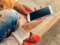 Українцям порадили вимикати Wi-Fi на смартфоні на ніч