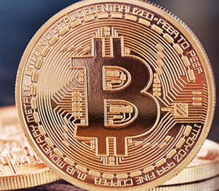 Bitcoin впервые с августа упал ниже $40 000
