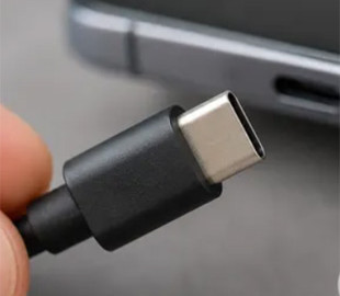 Яким боком треба вставляти кабель USB-C: чи є різниця