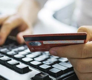 За шахрайство під виглядом соціальних виплат судитимуть членів організованого злочинного угруповання