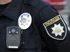 Столичні правоохоронці затримали «шлюбного» афериста, який перебував у міжнародному розшуку