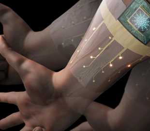 Создан браслет для управления техникой жестами