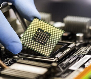 Samsung підняла ціни на чипи пам’яті на 60% через дефіцит, спричинений бумом дата-центрів