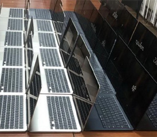 На Вінниччині водій з Молдови хотів вивезти автобусом 30 ноутбуків