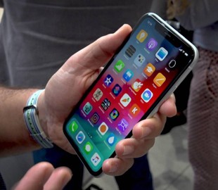 Apple получила разрешение на продажу iPhone XR