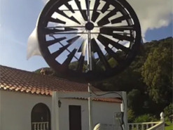 Перший круглий вітрогенератор Windgate для будинків: чи може змагатися із сонячними панелями